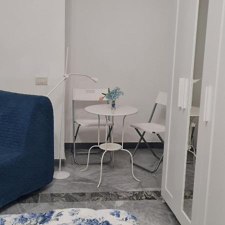 Le Ginestre In Centro Panzió Salerno Kültér fotó