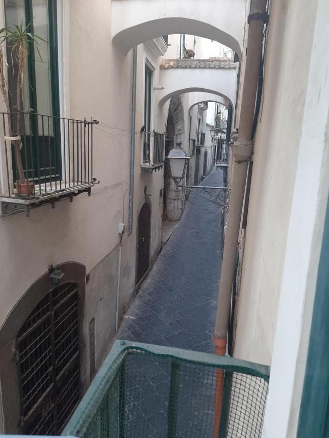 Le Ginestre In Centro Panzió Salerno Kültér fotó