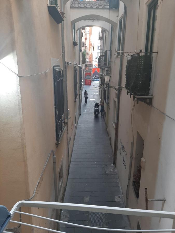 Le Ginestre In Centro Panzió Salerno Kültér fotó