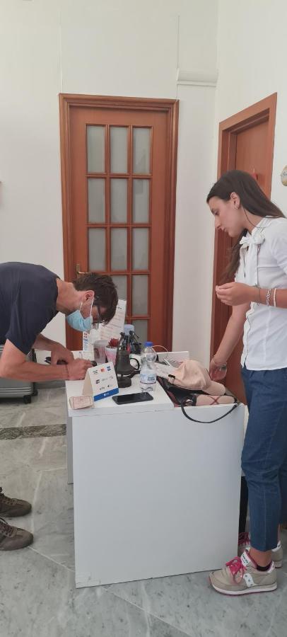 Le Ginestre In Centro Panzió Salerno Kültér fotó