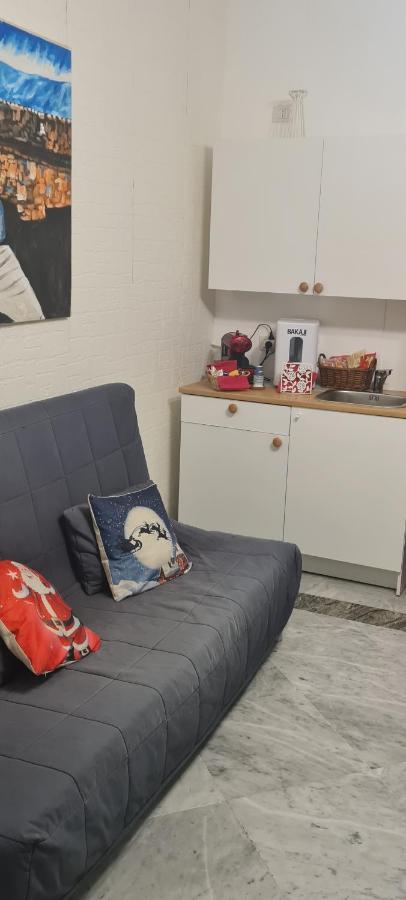 Le Ginestre In Centro Panzió Salerno Kültér fotó